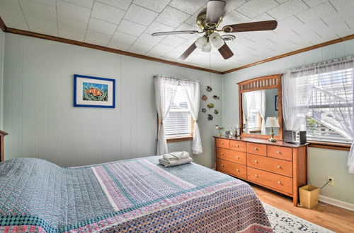 Photo 7 - Nags Head Cottage: Screened Porch, Walk to Beach