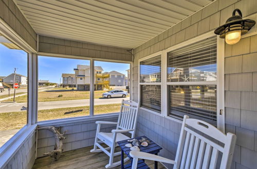 Foto 13 - Nags Head Cottage: Screened Porch, Walk to Beach