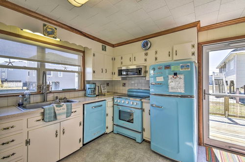 Photo 14 - Nags Head Cottage: Screened Porch, Walk to Beach