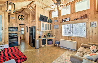 Foto 1 - Cozy Cabin Vacation Rental in Lakeside