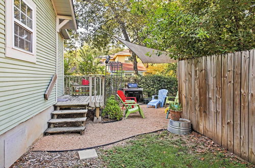 Photo 6 - Trendy 'austin Soul' Home Steps to South Congress