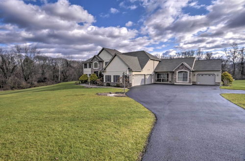 Photo 35 - Spacious Hersey House w/ Pool, Fireplace & More