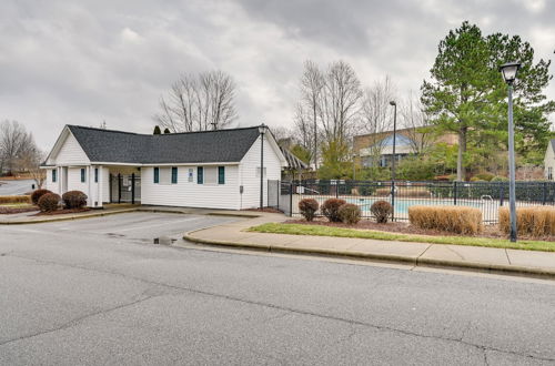 Photo 12 - Centrally Located Townhome in Greensboro