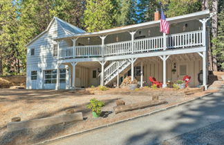 Photo 1 - Strawberry Hill Cabin' 5 Mi to Skiing and Lake