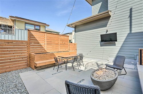 Photo 10 - Spacious Old Town North Home w/ Rooftop Deck