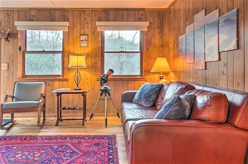 Foto 31 - Peaceful Spruce Pine Cabin on 8 Acres w/ 2 Decks