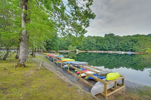 Foto 42 - Peaceful Brevard Mountain Cabin: Hike, Golf & Swim