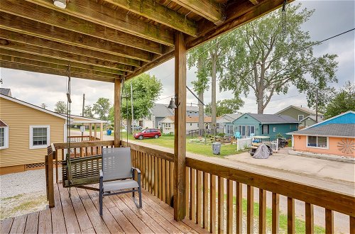 Foto 14 - Oak Harbor Lake Home w/ 4 Decks + Seating