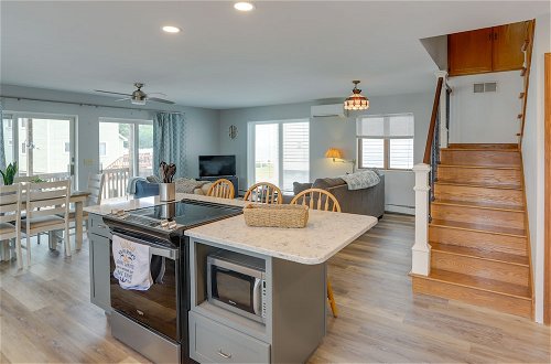 Foto 13 - Oak Harbor Lake Home w/ 4 Decks + Seating