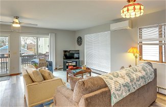 Foto 3 - Oak Harbor Lake Home w/ 4 Decks + Seating
