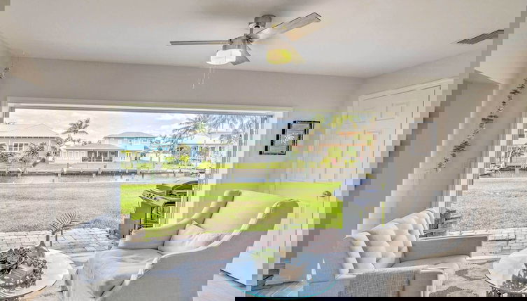 Foto 1 - Canalfront Family Home w/ Boat Dock & Games