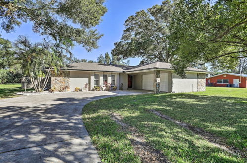 Photo 15 - Spacious Largo Retreat: Private Pool & Yard