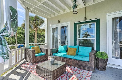 Foto 29 - Jensen Beach Home w/ 2 Decks + Mod Interior