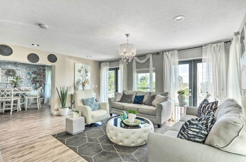 Foto 3 - Jensen Beach Home w/ 2 Decks + Mod Interior