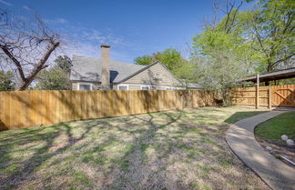 Foto 3 - 'the Pink Azalea' - Tyler Home w/ Yard + Patio