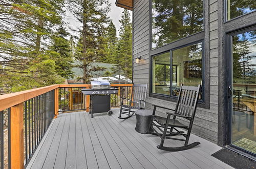 Photo 6 - Family-friendly Cabin: Sled Hill & Hot Tub Access