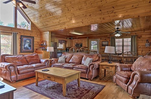 Photo 38 - Sevierville Cabin w/ Games, Hot Tub & 4 King Beds