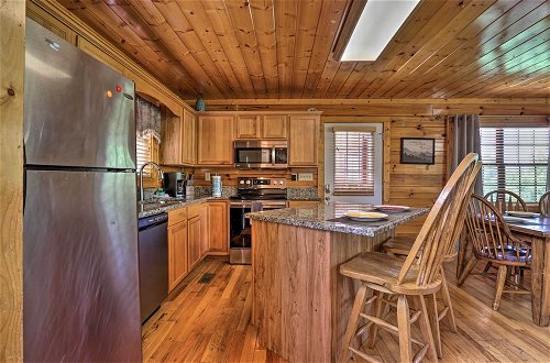Photo 20 - Sevierville Cabin w/ Games, Hot Tub & 4 King Beds