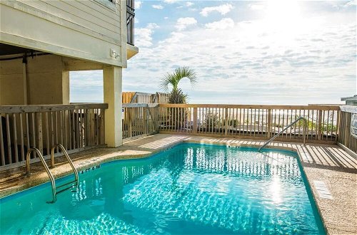 Foto 15 - Beach Getaway w/ Pool Access + Patio W/ocean View