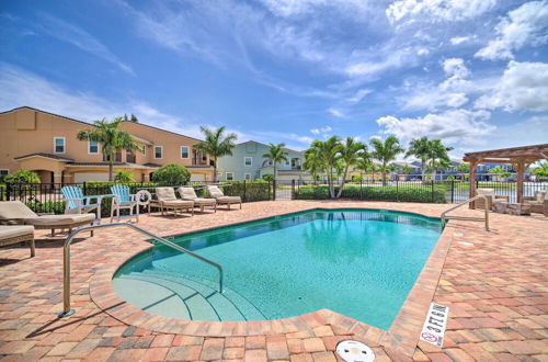 Foto 26 - Upscale Florida Townhome - 1/2 Mi to Beach