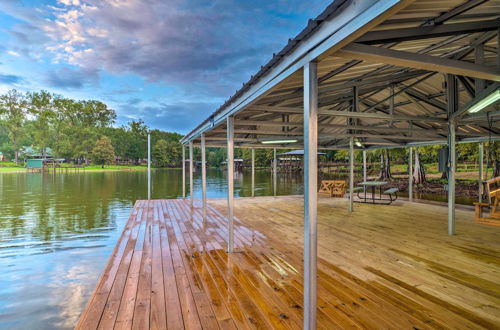 Photo 20 - 'cypress Point' Spacious Home: Pier & Boat Launch