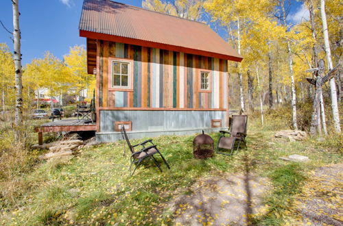 Photo 20 - Colorful Cabin w/ Teepee, Fire Pits & Mtn Views