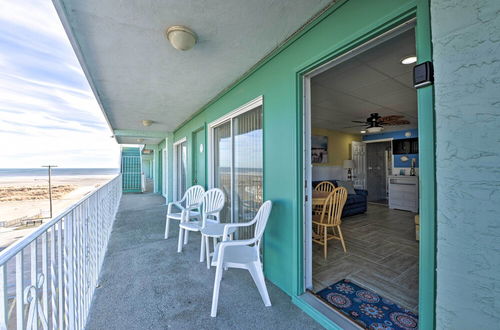 Foto 4 - Updated Oceanside Condo - 5 Miles to Cape May