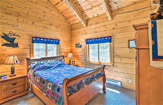 Photo 2 - Pet-friendly Jefferson Cabin w/ Deck & Views