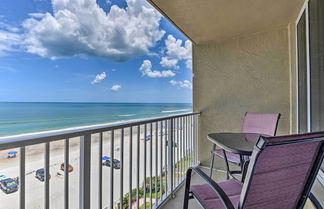 Foto 1 - Oceanfront Daytona Beach Studio w/ Balcony