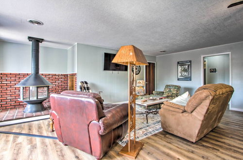 Photo 14 - Charming Choteau Apartment: Central Location