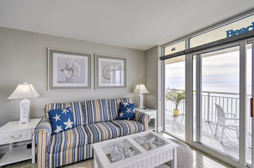 Foto 11 - Luxury Oceanfront Condo w/ Resort Amenities