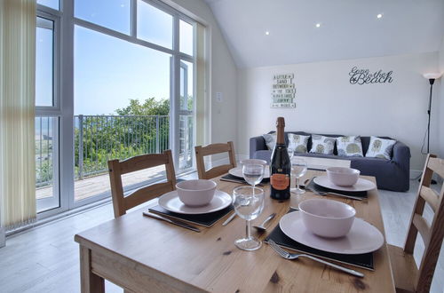 Photo 16 - Bluebird - 2 Bedroom Apartment - Pendine