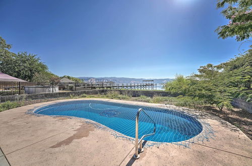 Photo 3 - Waterfront Cottage w/ Private Pool & Lake View