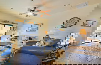 Foto 3 - Bright Cottage w/ Pool & Spa - 5 Mi to Lake Havasu