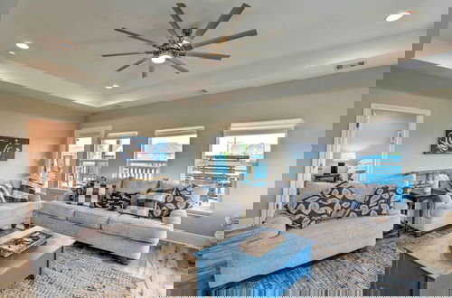 Foto 4 - Crystal Beach Home w/ Deck & Ocean Views