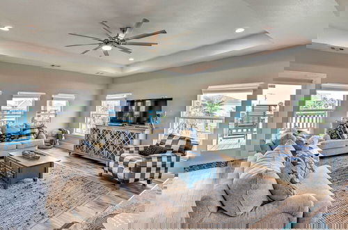 Foto 31 - Crystal Beach Home w/ Deck & Ocean Views
