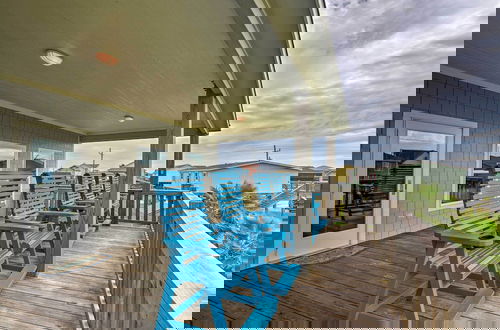 Foto 2 - Crystal Beach Home w/ Deck & Ocean Views