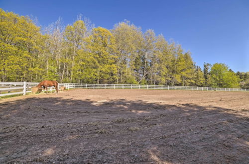 Photo 16 - Family-friendly Farmhouse - Near Lake & Ski Areas