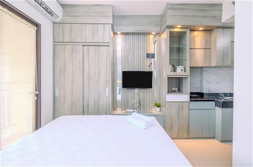 Photo 13 - Cozy Stay Studio At Transpark Cibubur Apartment
