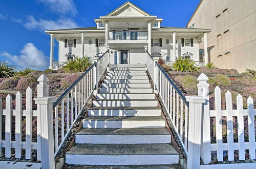 Photo 9 - Eagles View Condo in Ocean Shores w/ 3 Balconies