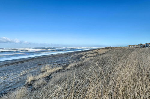 Photo 28 - Eagles View Condo in Ocean Shores w/ 3 Balconies