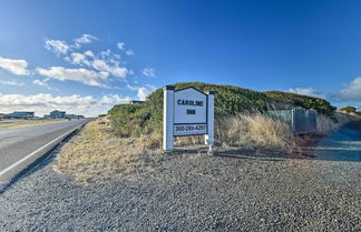 Photo 3 - Eagles View Condo in Ocean Shores w/ 3 Balconies