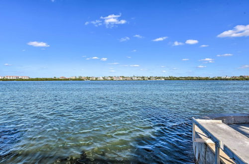 Photo 2 - Siesta Key Vacation Rental Near Beaches