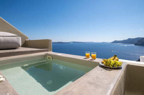 Photo 60 - SantorOia Luxury Suites