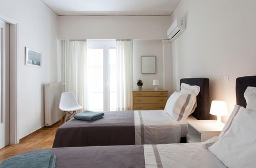 Photo 11 - 2 Bdrm apt for up to 6 Guests Next to Acropolis Museum