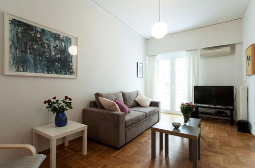 Foto 7 - 2 Bdrm apt for up to 6 Guests Next to Acropolis Museum