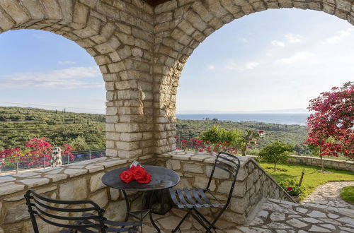 Foto 2 - Poolside Castle Panoramic Seaview Retreat