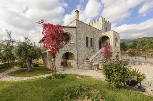 Foto 43 - Poolside Castle Panoramic Seaview Retreat