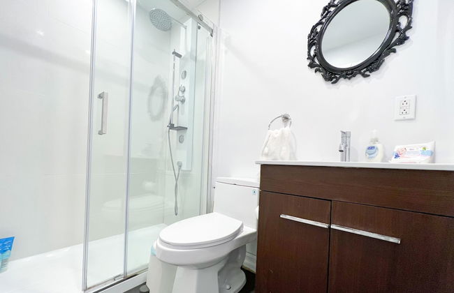 Chic Townhome with Garage Dt MTL - Photo 20