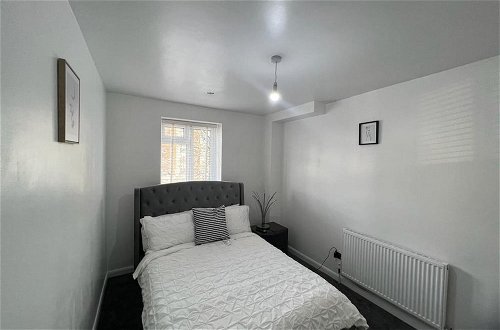 Foto 6 - Modern Executive 2-bed Apartment in London